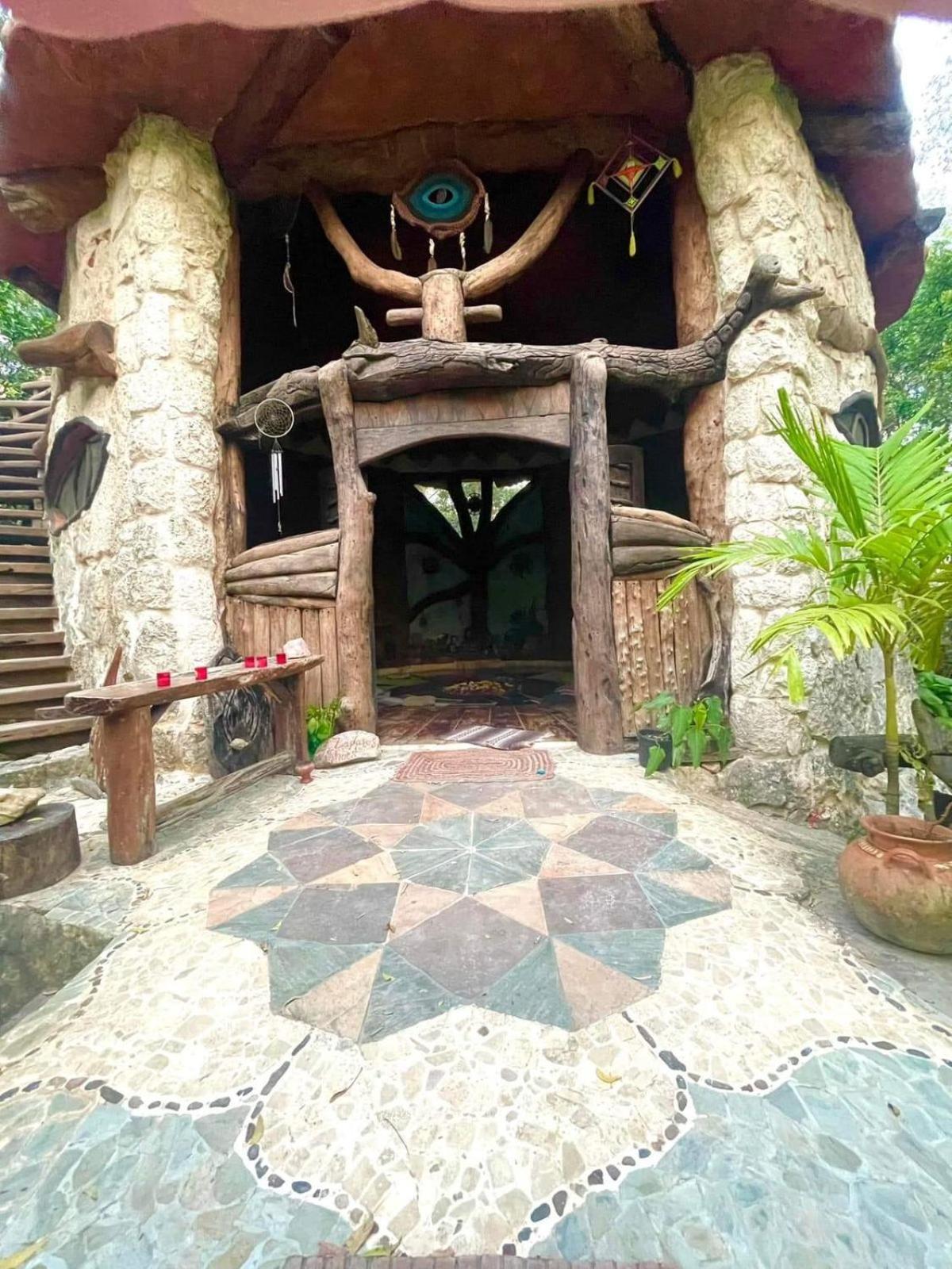 Portal Xibalba Hotel Плая дел Кармен Екстериор снимка
