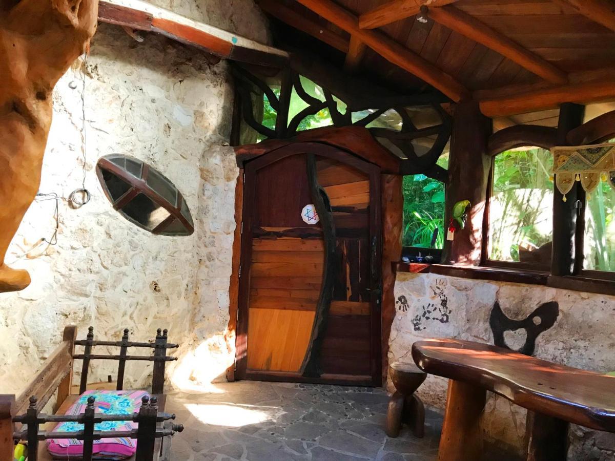 Portal Xibalba Hotel Плая дел Кармен Екстериор снимка