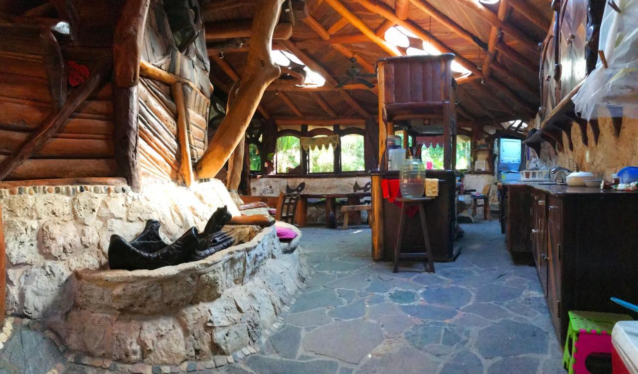 Portal Xibalba Hotel Плая дел Кармен Екстериор снимка